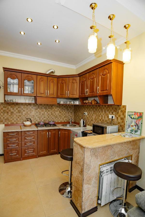 Apartment On Javakhishvili Batumi Kültér fotó