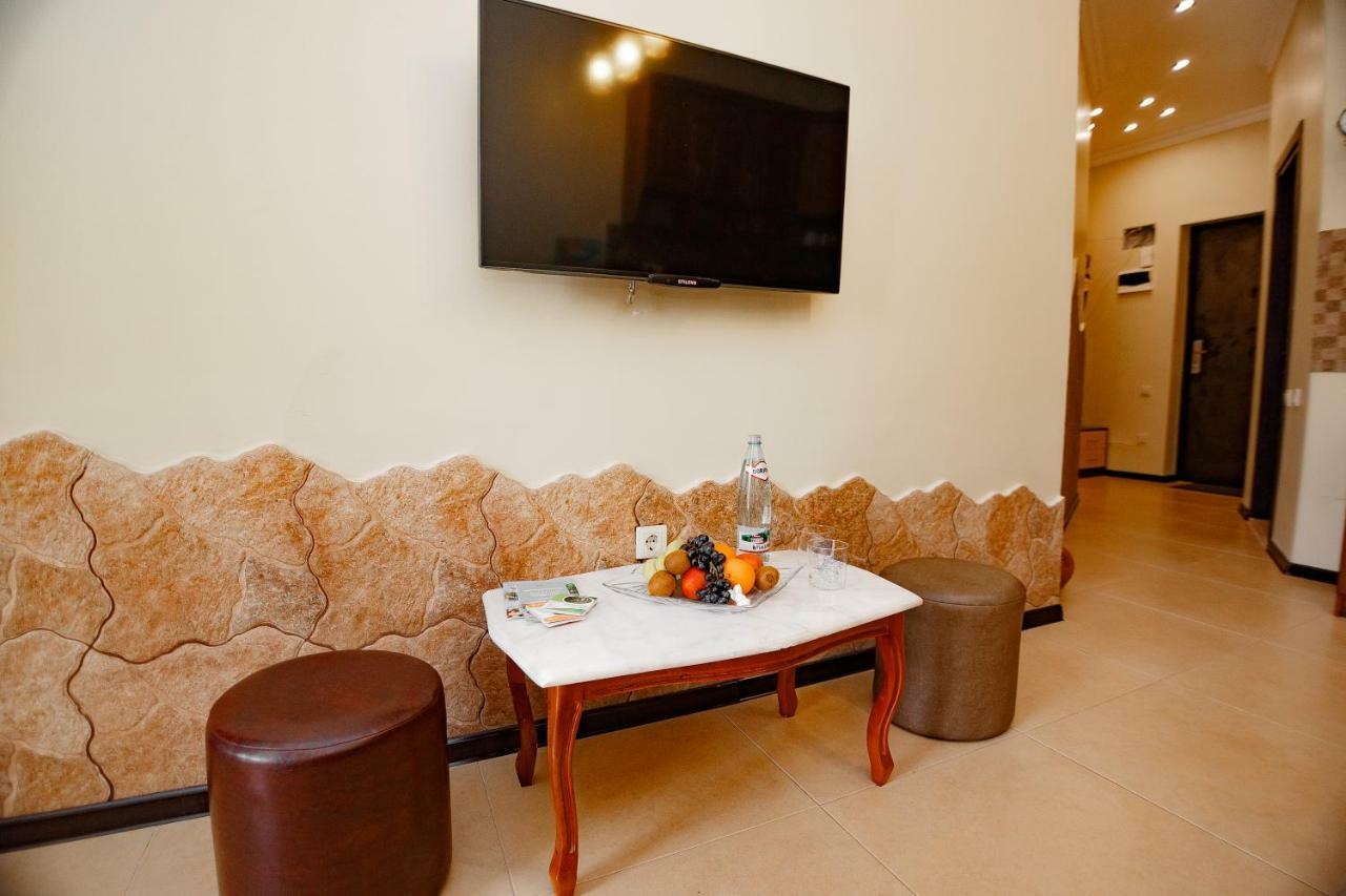 Apartment On Javakhishvili Batumi Kültér fotó